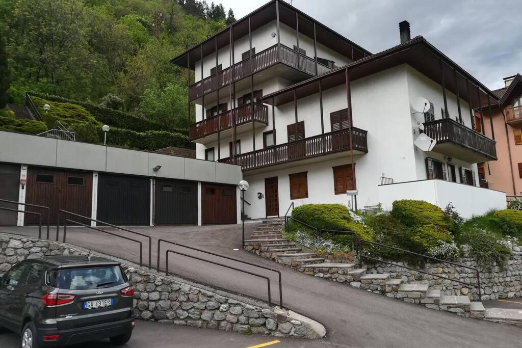 Casa Bianca Appartement Malè Buitenkant foto